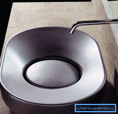 Baliza galvanizată 20L - o alegere bună pentru baie. Baliza galvanizată 20L - o alegere bună pentru baie.