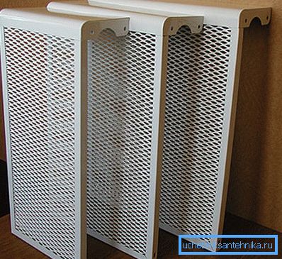 Panourile care nu acoperă toate laturile radiatorului