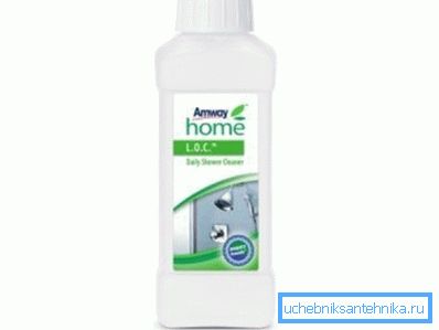 Spray de curățare pentru dusuri