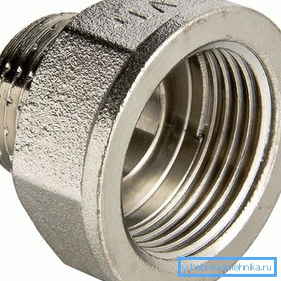 Adaptor de la 3/8 la?