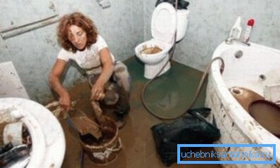 Rezultatul nefericit al înfundării în toaletă - împiedică apariția acesteia