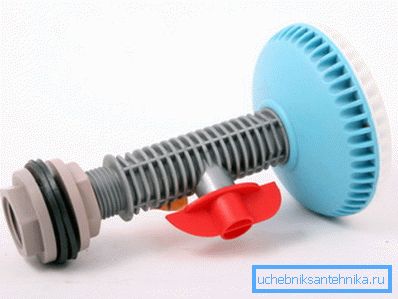 Umplere din plastic pentru duș de vară cu robinet