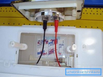 Sistemele pneumatice sunt mult mai complicate decât opțiunile mecanice convenționale. Sistemele pneumatice sunt mult mai complicate decât opțiunile mecanice convenționale.