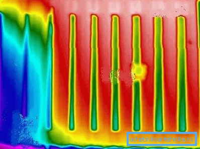 Termograma bateriei arată clar că secțiunile extreme nu funcționează Termograma bateriei arată clar că secțiunile extreme nu funcționează