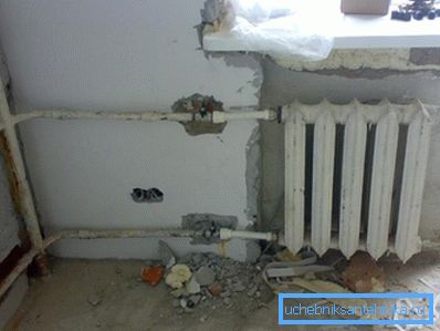 Bateria conectată fără jumper
