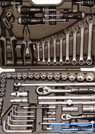 Set complet de instrumente sanitare profesionale