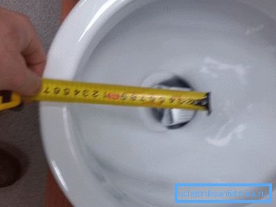 Uneori, pentru a alege toaleta potrivita, merita sa faceti anumite masuratori.