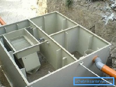 Atunci când construiți un rezervor septic, trebuie să respectați anumite reguli.