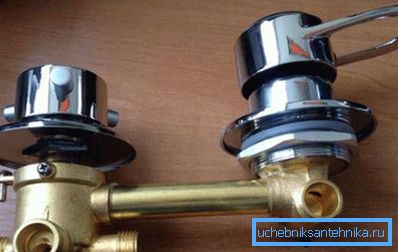Dispozitivele Hydrobox sunt specifice, deci apar probleme cu repararea lor.