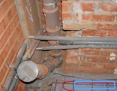 Un exemplu de sistem încorporat în interiorul peretelui