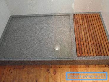 Adaptare dintr-o piatră artificială.