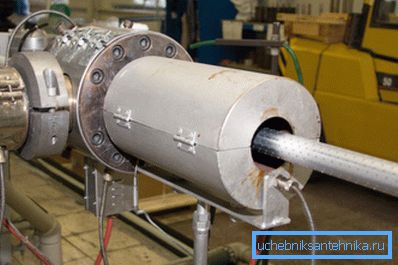 Producția industrială de țevi din polipropilenă Producția industrială de țevi din polipropilenă