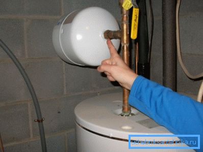 Extensorul a fost montat pe perete