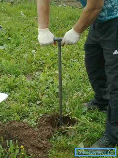 Este foarte convenabil să faci gropi manuale