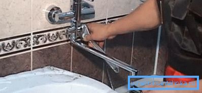 Instalarea independentă a dispozitivului de amestecare. Instalarea independentă a dispozitivului de amestecare.
