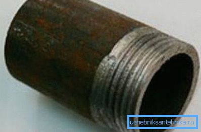 Este ușor să tăiați produse din oțeluri structurale și din oțel carbon, dar dacă există semifabricate din material aliat sau întărit, pot apărea dificultăți legate de necesitatea aplicării unei forțe mai mari.