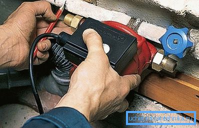 Cea mai simplă opțiune este o pompă individuală, este instalată direct în spatele orificiului de admisie
