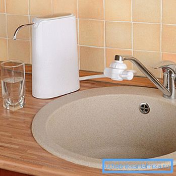 Filtru detașabil de pe mixer.