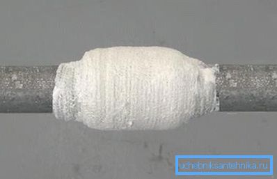 O anvelopă de țesătură este una dintre cele mai fiabile metode de etanșare a unei fistule.