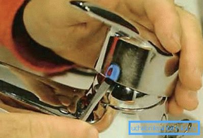 Scoateți levierul joystick-ului
