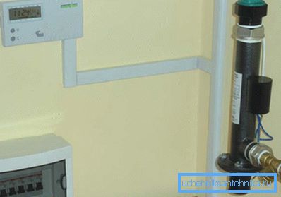 Imaginea vă permite să estimați mărimea cazanului cu electrozi. Imaginea vă permite să estimați mărimea cazanului cu electrozi.