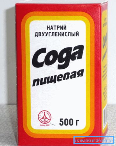 Soda este una dintre componentele unei soluții de casă care elimină urme de mucegai. Soda este una dintre componentele unei soluții de casă care elimină urme de mucegai.