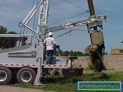 Echipamentele pentru cladiri moderne permit săparea unei mine într-o chestiune de ore.