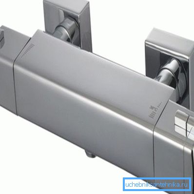 Robinet modern, echipat cu un termostat