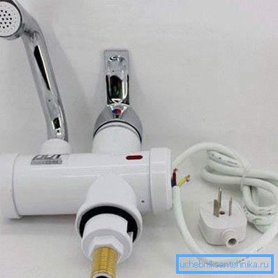 Duză specială pe robinetul de încălzire electrică instantanee