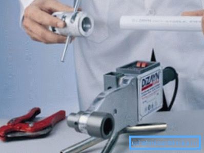 Fier de lipit special, care se utilizează atunci când se lucrează cu astfel de materiale