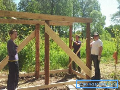 Construirea unui cadă de duș de vară cu dressing.