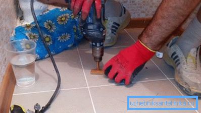 Perforați mai bine găurile cu un burghiu special
