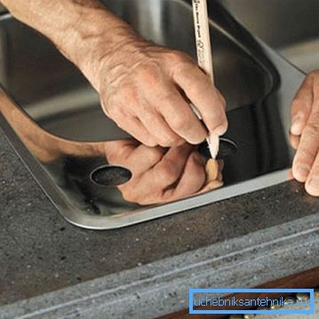 Tehnologia de instalare depinde de designul produsului