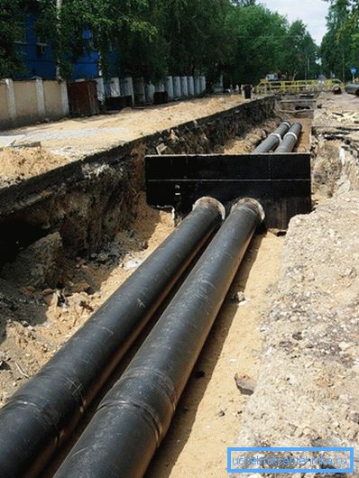 O metodă tipică de protecție este acoperirea cu mastic de bitum.