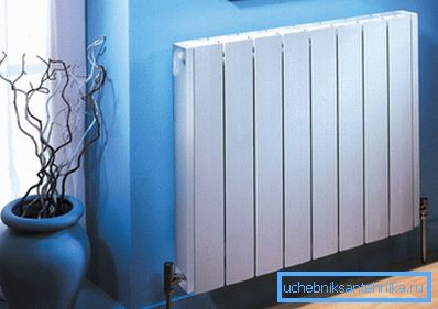 Zona care este proiectată pentru 1 secțiune a radiatorului depinde de parametrii clădirii și a dispozitivului.