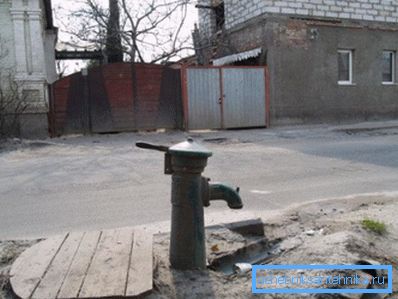 Hidrant de stradă tradițional Hidrant de stradă tradițional