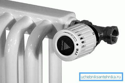 Radiator tubular din oțel cu cap termic.