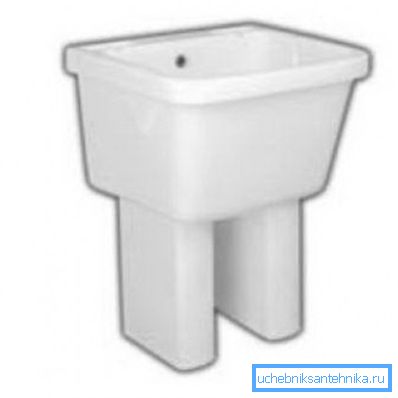 Construcția turnată solidă pe suporturi. Construcția turnată solidă pe suporturi.