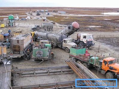Găuri de cimentare produse de echipamente speciale grele.