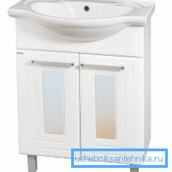 Cabinetul cu ușile.