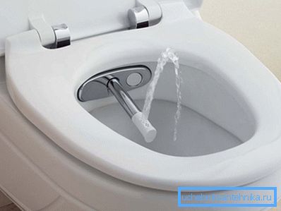 Toaletă cu duș integrat Toaletă cu duș integrat