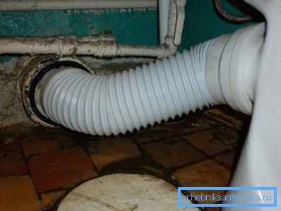 Instalarea unei conducte ondulate la deplasarea orizontală. Instalarea unei conducte ondulate la deplasarea orizontală.
