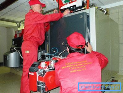 Instalarea și punerea în funcțiune sunt efectuate numai de către specialiști cu aprobarea corespunzătoare.
