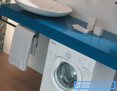 Instalați propria mașină de spălat sub spălare