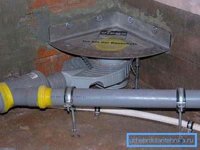 Instalarea scării în colț Instalarea scării în colț