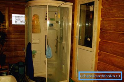 Duș instalat
