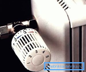 Radiator montat robinet pentru controlul încălzirii Radiator montat robinet pentru controlul încălzirii