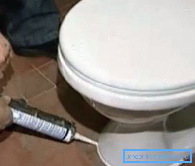 În final, etanșăm joncțiunea cu silicon. În final, etanșăm joncțiunea cu silicon.