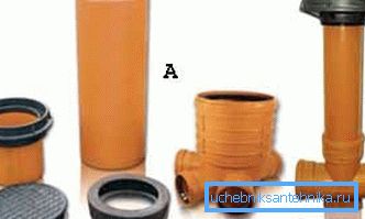 În același timp, plasticul oferă o ușurință finală de asamblare cu propriile mâini, nu mai dificilă decât un designer pentru copii, fără a sacrifica fiabilitatea întregii structuri (fotografia 