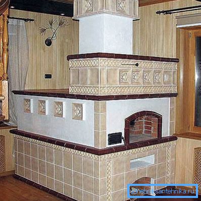 Încălzirea apei, decorată ca o sobă tradițională